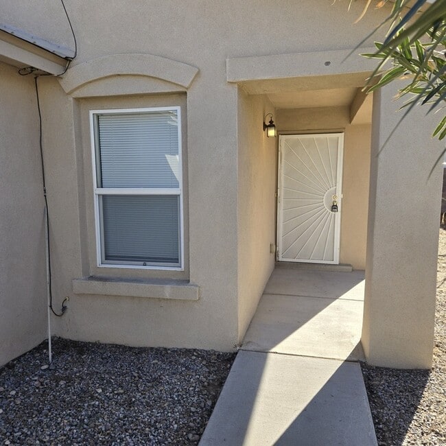8204 Tangerine Pl NW in Albuquerque, NM - Building Photo - Building Photo