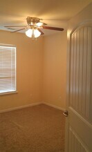 34 Twin Oaks Pl in Savannah, GA - Building Photo - Building Photo