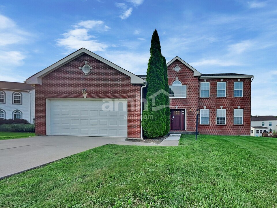 22 Bend View Dr in Pataskala, OH - Building Photo