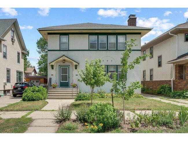 3829 Aldrich Ave S in Minneapolis, MN - Building Photo - Building Photo