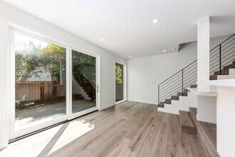 275 Castro St in San Francisco, CA - Building Photo - Building Photo