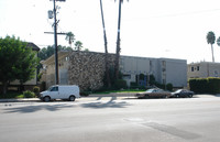 Burbank Park Apartments in Sherman Oaks, CA - Building Photo - Building Photo