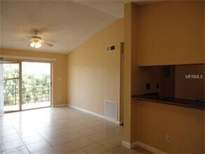 5219 Via Hacienda Cir in Orlando, FL - Building Photo - Building Photo