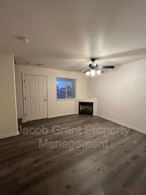 1580 N Stevens Ave in Idaho Falls, ID - Building Photo - Building Photo