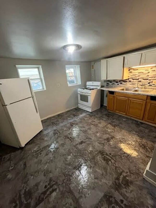 property at 1933 S 15th St