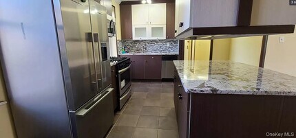 141-12 78th Rd in Queens, NY - Building Photo - Building Photo