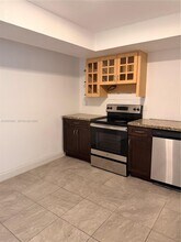 6613 Evergreen Dr in Miramar, FL - Building Photo - Building Photo