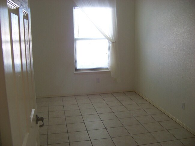 600 Stone Canyon Dr in Las Cruces, NM - Building Photo - Building Photo