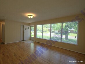 710 Breen Dr in Champaign, IL - Building Photo - Building Photo
