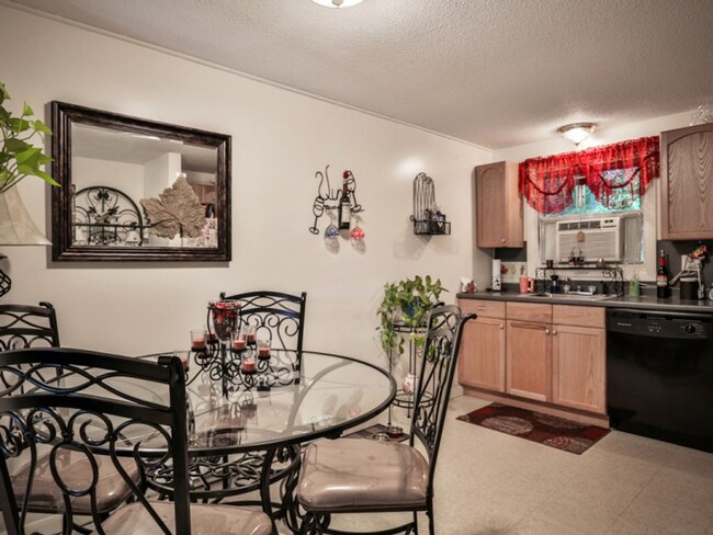 High Ridge Apartments in Dover, NH - Foto de edificio - Interior Photo