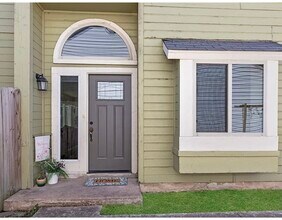 9739 Wagon Train in Converse, TX - Building Photo - Building Photo