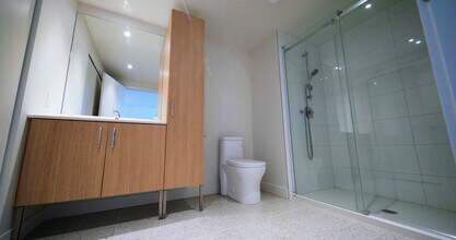 8405 Place Saint-Charles in Brossard, QC - Foto de edificio - Building Photo