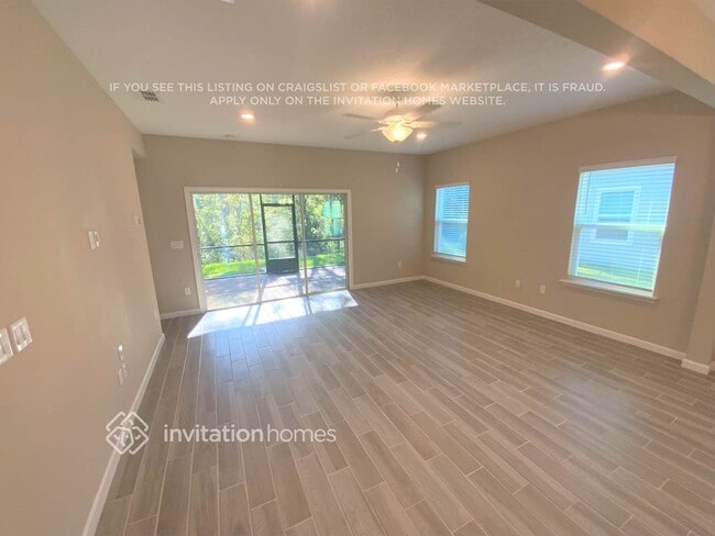6313 Bluff Ave in Jacksonville, FL - Foto de edificio - Building Photo
