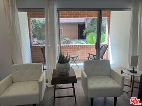 11750 W Sunset Blvd in Los Angeles, CA - Building Photo - Building Photo