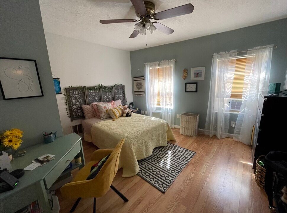 1023 S 7th St, Unit 3 Photo