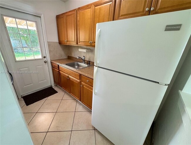 848 NW 16th Terrace in Fort Lauderdale, FL - Building Photo - Building Photo