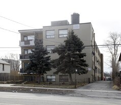 1477 Wilson Ave in Toronto, ON - Building Photo