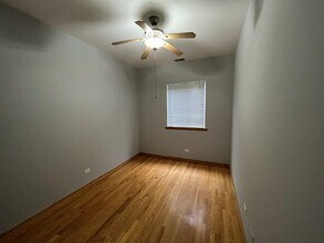 1918 W Cermak Rd, Unit 3 in Chicago, IL - Building Photo - Building Photo