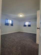 247 Redbud St in Branson, MO - Foto de edificio - Building Photo