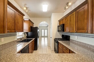 7308 Magnolia Blossom in Galveston, TX - Building Photo - Building Photo