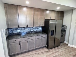 4244 N Spaulding Ave, Unit 3 in Chicago, IL - Building Photo - Building Photo