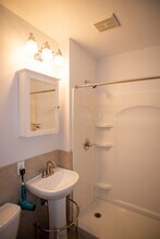103 Warwick St SE in Minneapolis, MN - Building Photo - Building Photo