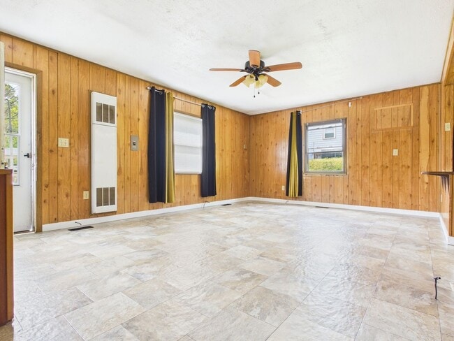 711 W 3rd Ave in Lawrenceville, VA - Building Photo - Building Photo