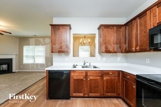 496 Grenier Terrace NE in Lawrenceville, GA - Building Photo - Building Photo