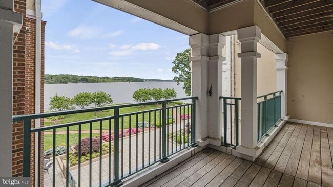 property at 440 Belmont Bay Dr