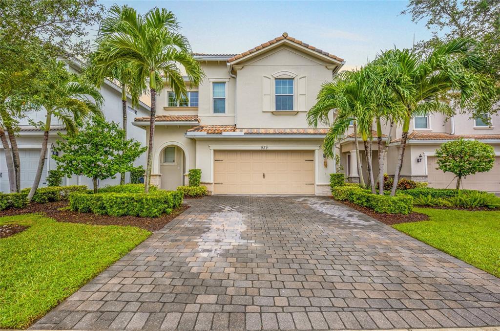 932 Banyan Dr in Hollywood, FL - Foto de edificio
