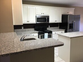 2334 78th St, Unit 2 in Lubbock, TX - Building Photo - Building Photo