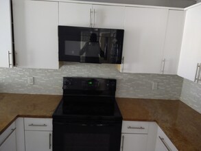 4522 Douglas Ln in Lehigh Acres, FL - Building Photo - Building Photo