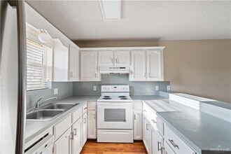 2501 Hibiscus Ave in McAllen, TX - Building Photo - Building Photo
