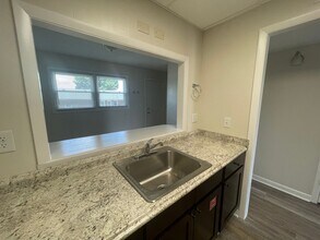 332 Old Gray Station Rd in Gray, TN - Building Photo - Building Photo