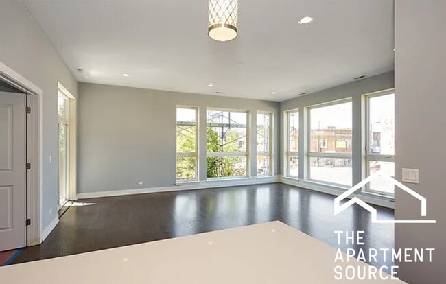 property at 3620 W Irving Park Rd