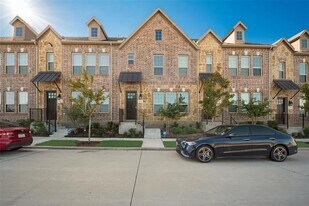 2412 Eureka Wy in Lewisville, TX - Building Photo