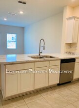 9605 Mira Loma Dr in Jacksonville, FL - Foto de edificio - Building Photo