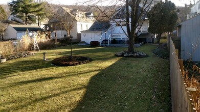 312 Wood St, Unit 1 Lower in Ithaca, NY - Foto de edificio - Building Photo