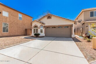 3211 E Kristal Way in Phoenix, AZ - Building Photo - Building Photo