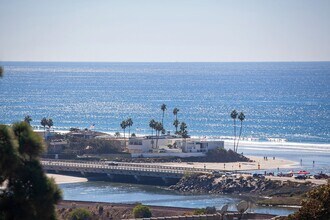 338 Shoemaker Ct in Solana Beach, CA - Building Photo - Building Photo