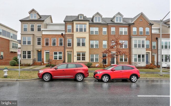 9764 Fields Rd in Gaithersburg, MD - Building Photo - Building Photo