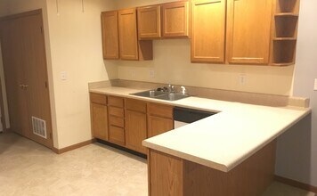 22595 Hollow Oak Ln in St. Robert, MO - Building Photo - Building Photo