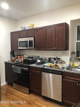 7 Brunswick Rd in Troy, NY - Building Photo - Building Photo