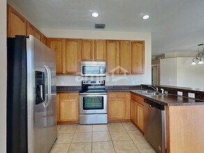 3404 Pearl Dove Loop in Plant City, FL - Foto de edificio - Building Photo