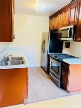 3232 Estara Ave, Unit 4 in Los Angeles, CA - Foto de edificio - Building Photo