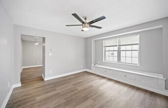 2026 Dowd Ave, Unit Lower in Lakewood, OH - Building Photo - Building Photo