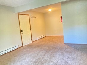 998 W Beaver Creek Blvd, Unit C211 in Avon, CO - Building Photo - Building Photo