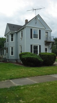 667 W 9th St in Lorain, OH - Foto de edificio - Building Photo