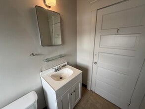 528 Grant St in Danville, IL - Building Photo - Building Photo