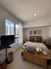 1990 NW 1st Pl, Unit S1 in Miami, FL - Building Photo - Building Photo